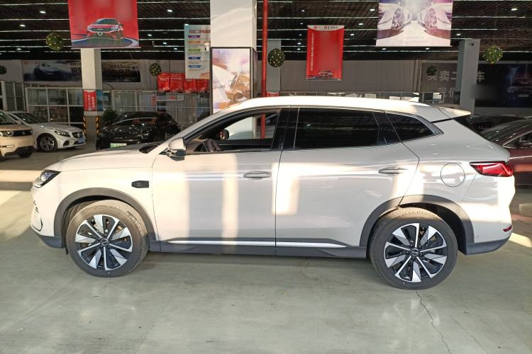 Used BYD Song PLUS New Energy 2025 EV Intelligent Driving Version 520km Premium Model
