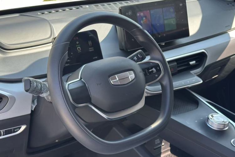 Used Geometry A 2024 410KM Travel Edition
