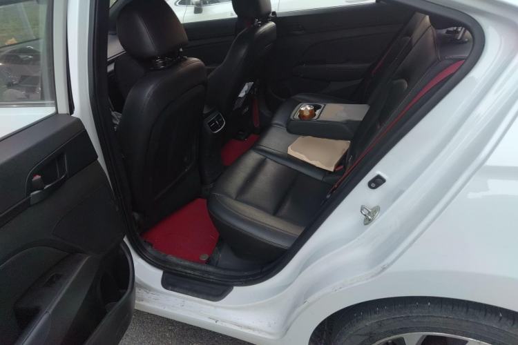 Used Hyundai Elantra 2019 1.4T Dual-Clutch Xuan Dong · Dynamic Model
