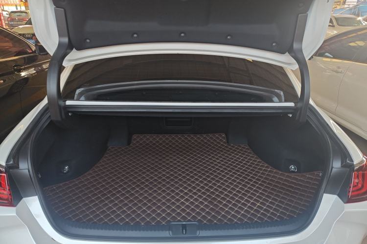 Used Lexus ES 2023 200 Excellence Edition