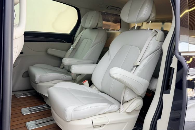 Used Buick GL8 2023 ES Lu Zun Comfort Model