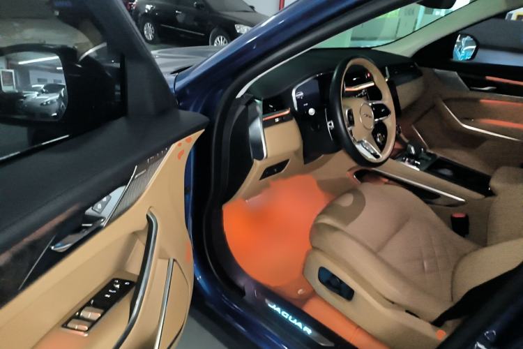 Used Jaguar F-PACE 2023 P250 HSE
