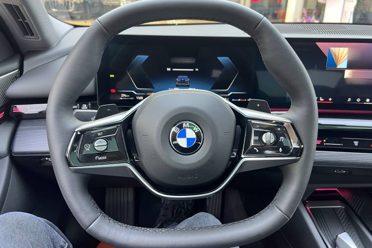 Used BMW 5 Series 2024 525Li Luxury Package
