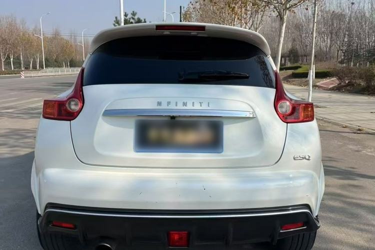 Used Infiniti ESQ 2014 1.6L Spontaneous Edition