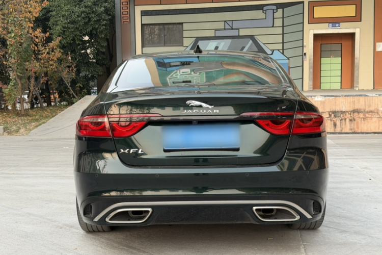 Used Jaguar XFL 2023 XFL 2.0T P250 Two-Wheel-Drive Elite Sport Edition