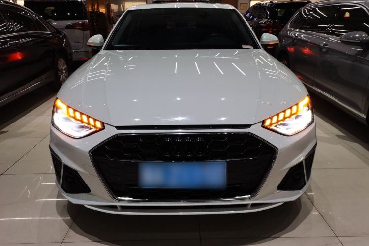 Used Audi A4L 2024 40 TFSI Fashion Dynamic Model
