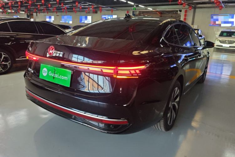 Used Volkswagen Passat 2025 Pro 380TSI Dragon Edition
