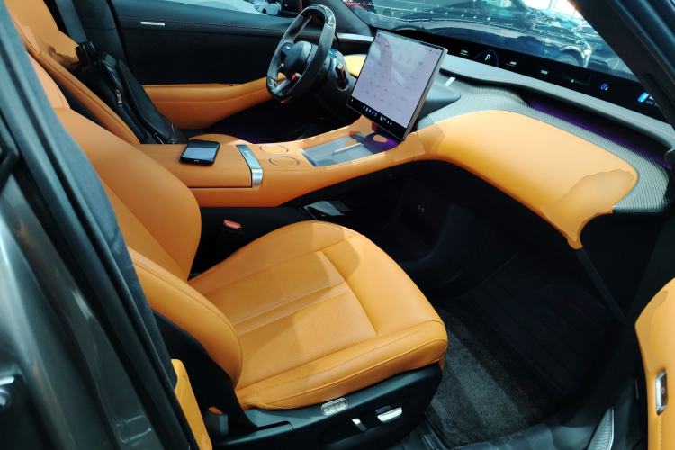 Used Xiaomi Auto YU7 2025 Ultra-Long Range High-Performance All-Wheel-Drive Max Edition