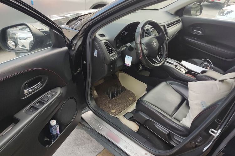 Used Honda Vezel 2015 1.5L CVT two-wheel drive Comfort trim
