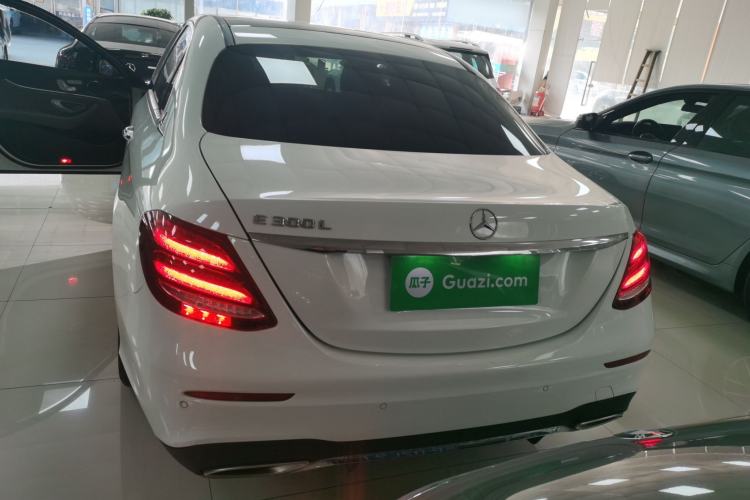 Used Mercedes-Benz E-Class 2019 E 300 L Sporty and Stylish Model
