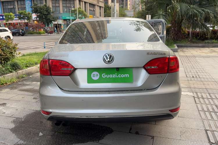 Used Volkswagen Sagitar 2012 1.4TSI Automatic Luxury Edition
