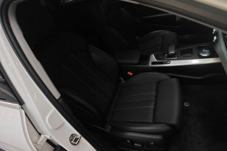 Used Audi A4L 2022 40 TFSI Fashion Dynamic Model
