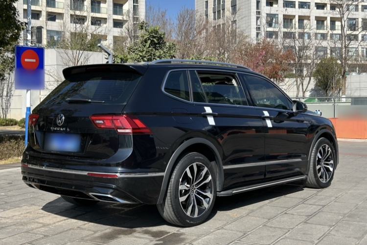 Used Volkswagen Tiguan L 2021 330TSI Automatic Two-Wheel Drive R-Line Enhanced Edition
