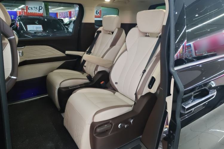 Used Bestune M9 2023 2.0T Ultimate Edition
