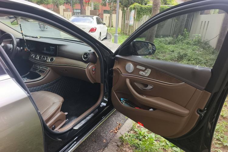 Used Mercedes-Benz E-Class 2019 Facelifted E 300 L Stylish Version
