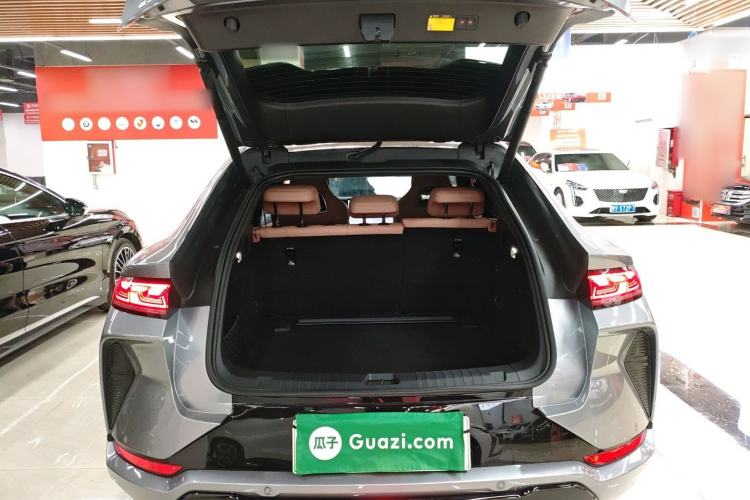 Used BYD Song L EV 2025 Intelligent Driving Version 662 km LiDAR Excellence Edition
