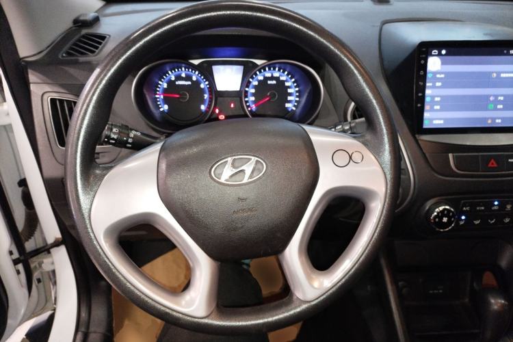 Used Hyundai ix35 2015 2.0L Automatic 2WD Comfort Edition China V Standard