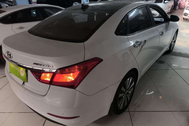 Used Hyundai Mistra 2016 1.8L Automatic Smart GLS
