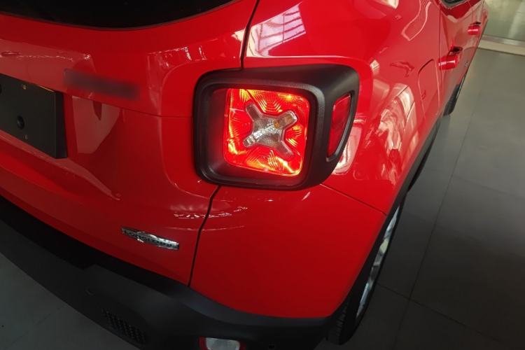 Used  Renegade 2017 180T Automatic High-Energy Version
