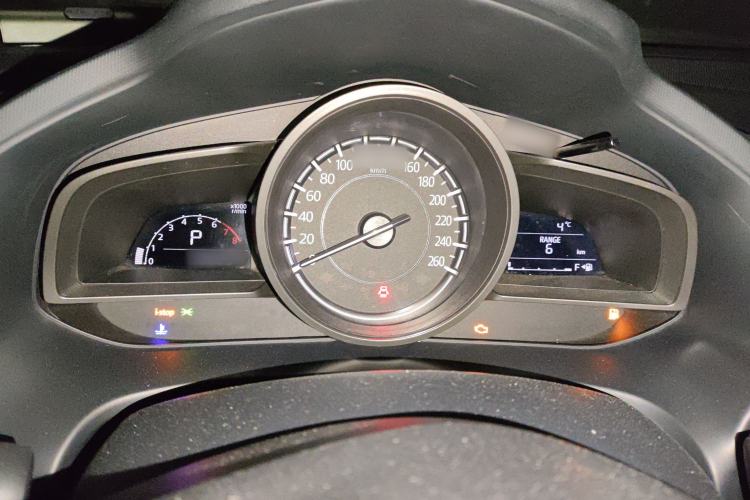 Used Mazda CX-4 2018 2.0L Automatic Two-Wheel Drive Blue Sky Dynamic Version China V Standard
