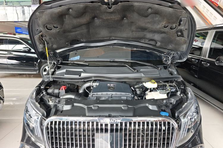 Used Mercedes-Benz Vito 2023 2.0T Elite Version 7 Seats
