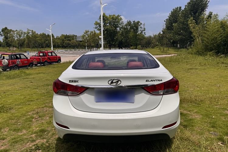 Used Hyundai Elantra 2015 1.6L Automatic Leading Model
