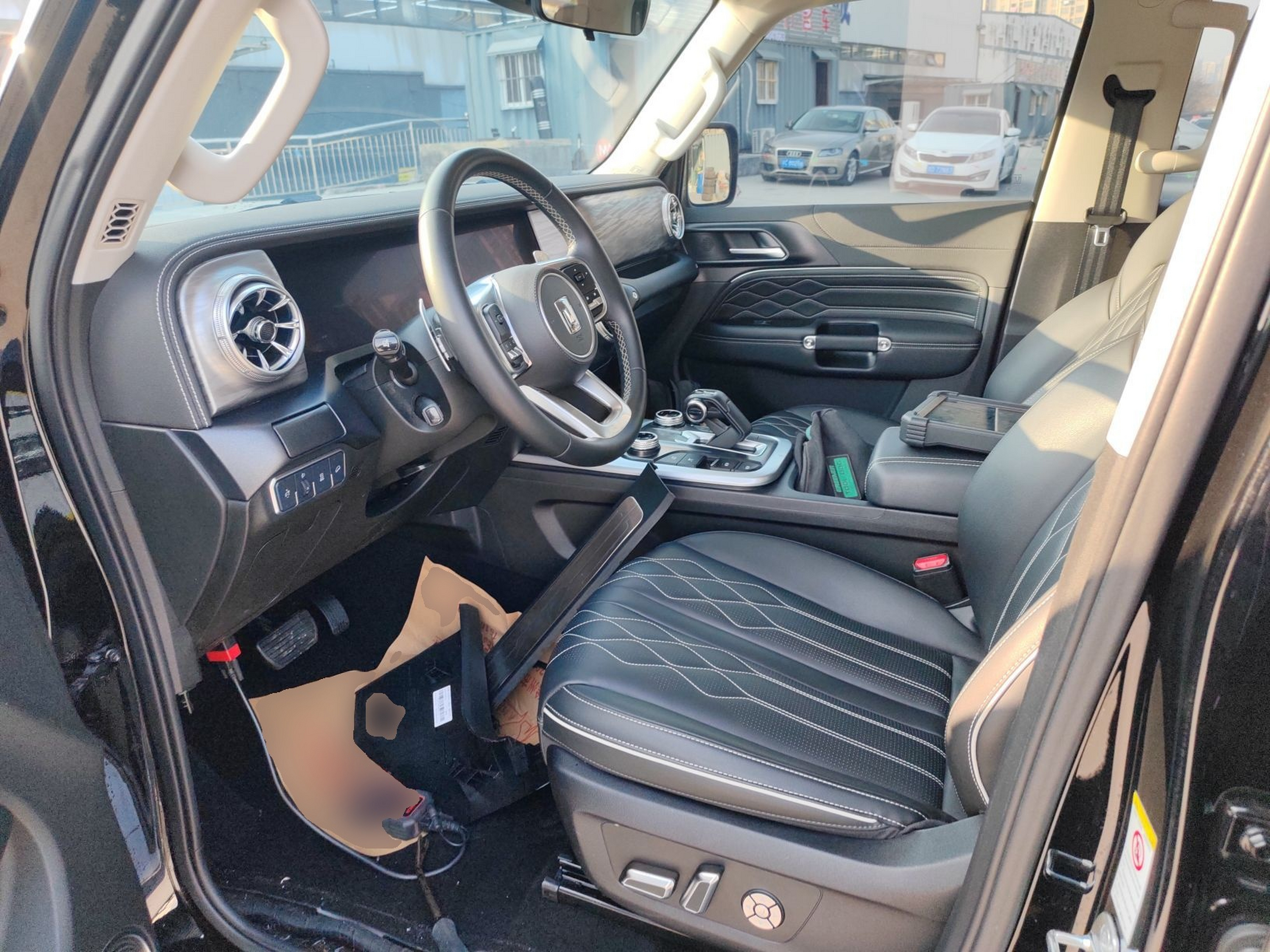 Переднее сиденье в автомобиле