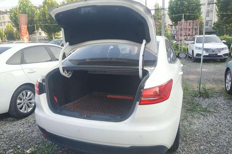 Used Ford Escort 2019 Revised 1.5L Automatic ZhiXiang Version (Tire Pressure Monitoring) China VI Standard
