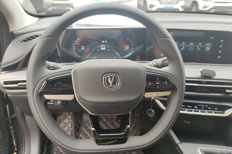 Used Changan Eado 2025 PLUS 1.5L Manual Luxury Edition
