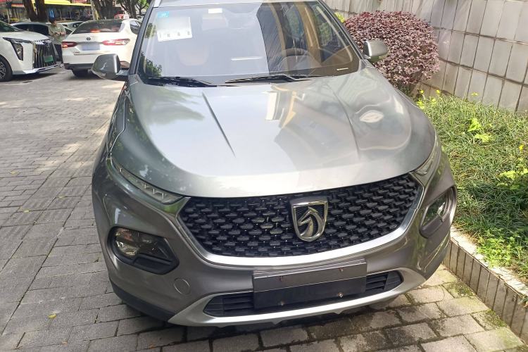 Used Baojun 510 2019 1.5L Manual Enjoyment Model 77kW China VI Emission Standard
