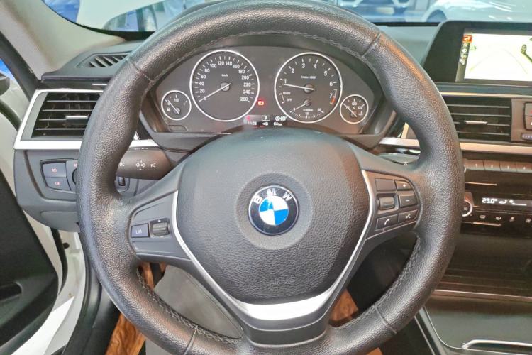 Used BMW 3 Series 2016 320i Fashion Model
