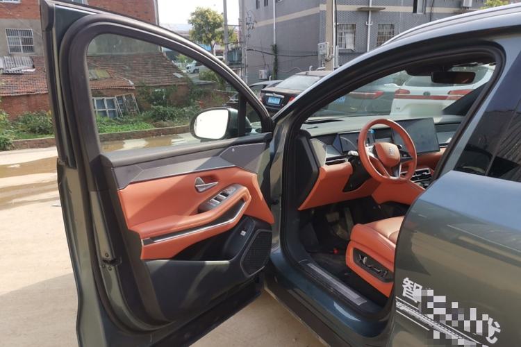 Used BYD Tang L 2025 DM 175KM Drone Player Edition
