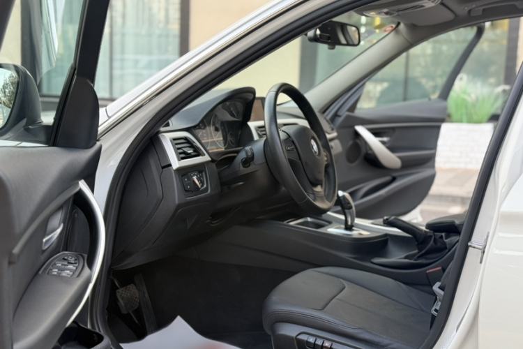 Used BMW 3 Series 2015 320Li Fashion Model