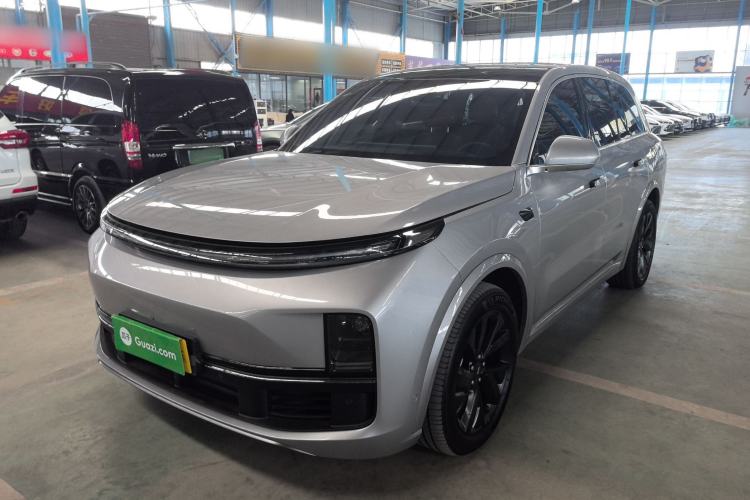 Used Li Auto L8 2023 Air model
