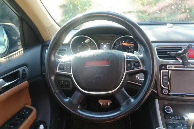 Used Haval H8 2015 2.0T Two-Wheel Drive Luxury Edition