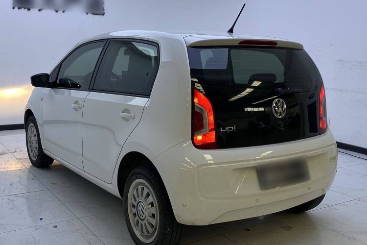Used Volkswagen up! 2015 1.0L move up!
