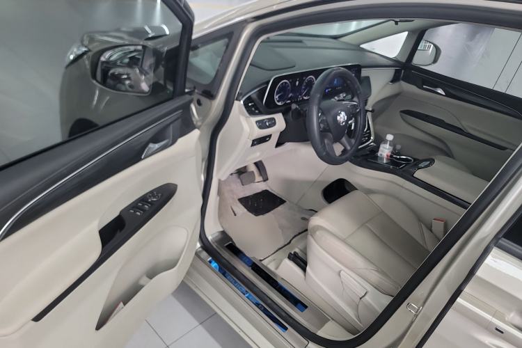 Used Buick GL8 2023 ES Lu Zun Comfort Model
