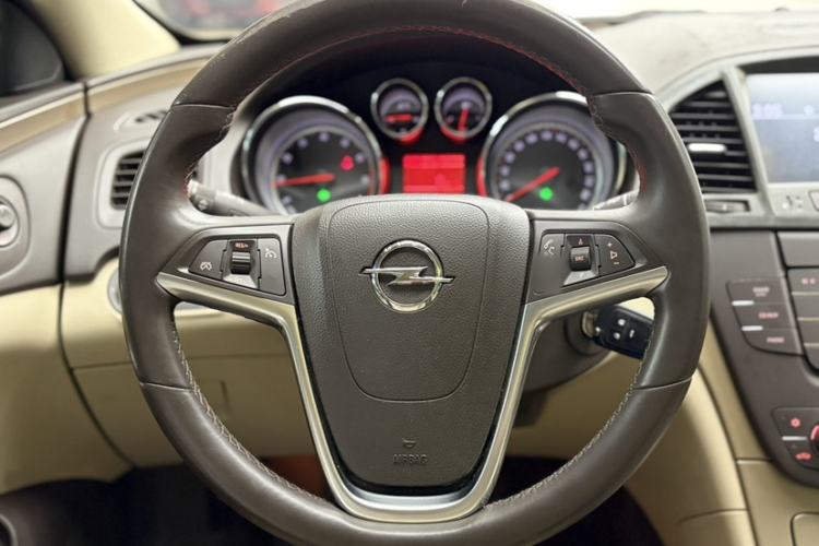 Used Opel Insignia 2013 2.0T Two-Wheel-Drive Luxury Version