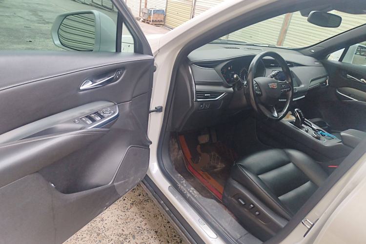 Used Cadillac XT4 2018 28T Two-Wheel Drive Leading Version