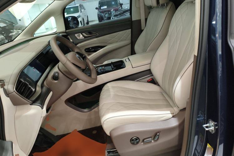 Used Denza D9 2022 DM-i 970 Four-Wheel Drive Flagship Model