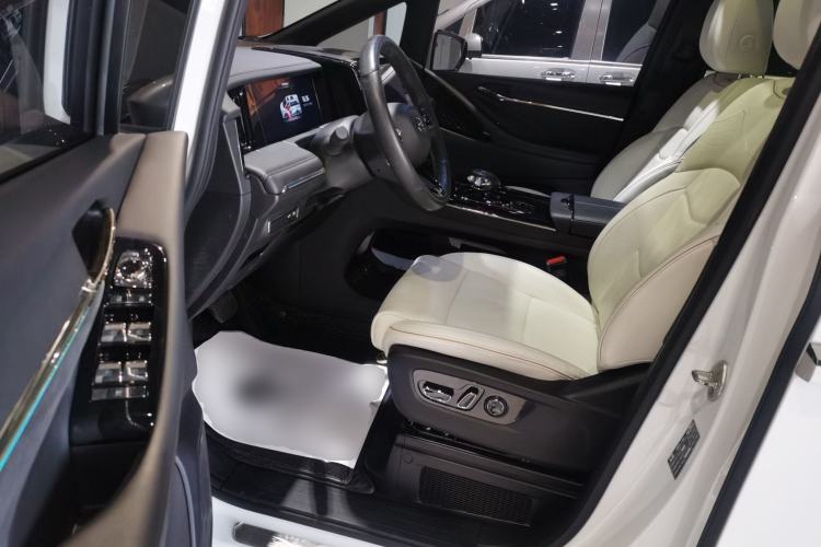 Used GAC Trumpchi M8 2023 Zongshi Series Dual-Motor Flagship Edition
