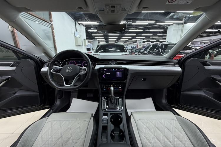 Used Volkswagen Magotan 2023 2 Million Units Commemorative Edition 330TSI DSG Luxury Version