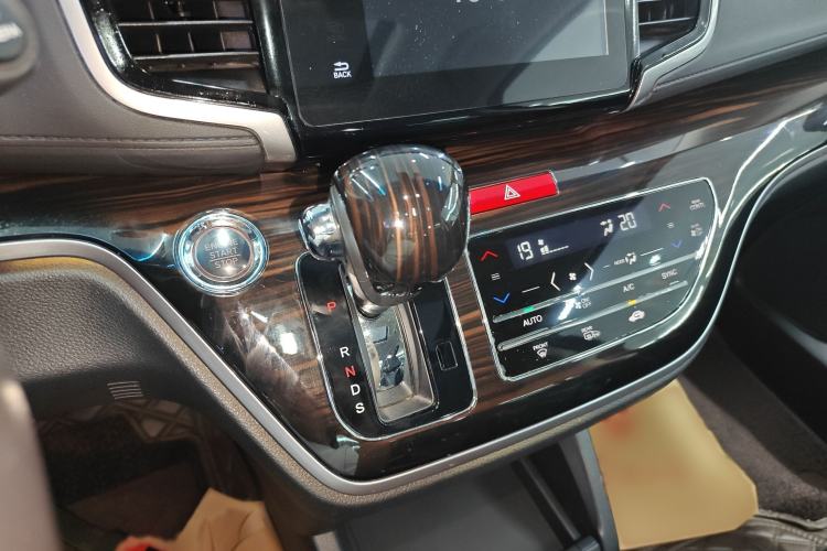 Used Honda Odyssey 2018 2.4L Supreme Edition