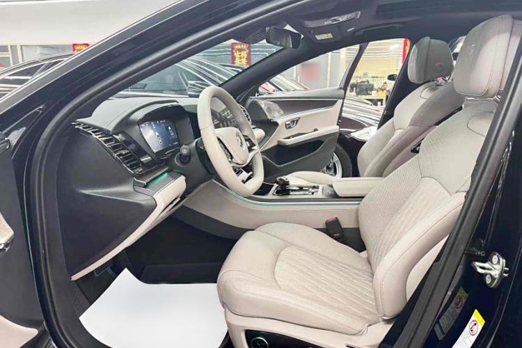 Used BYD Han 2025 EV Intelligent Driving Edition 701KM LiDAR Flagship Model
