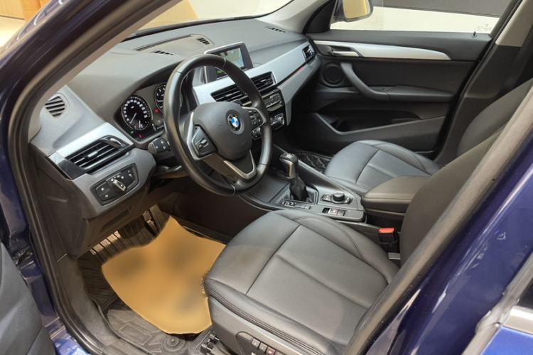 Used BMW X1 2018 sDrive20Li Leading Model
