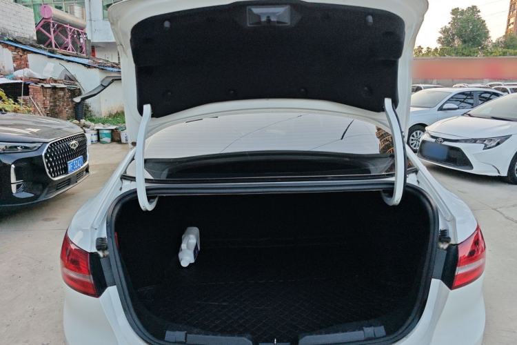 Used Ford Escort 2017 Happiness Edition 1.5L Automatic Fashion Version
