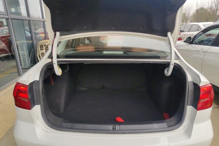 Used Volkswagen Bora 2017 1.6L Automatic Fashion Model