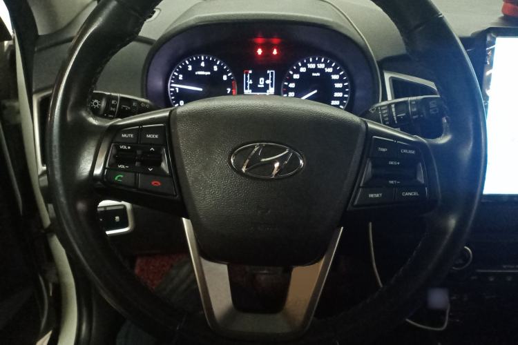 Used Hyundai ix25 2015 1.6L Automatic Two-Wheel Drive Smart GLS Trim
