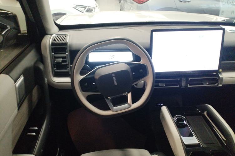 Used  03 2024 501km Four-wheel Drive Long-range Intelligent Driving Edition
