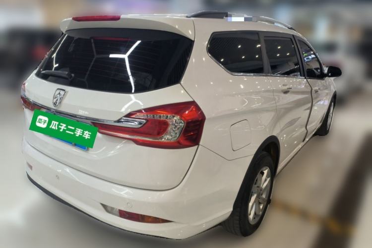 Used Baojun 310W 2017 1.5L Manual Fashion Model China V
